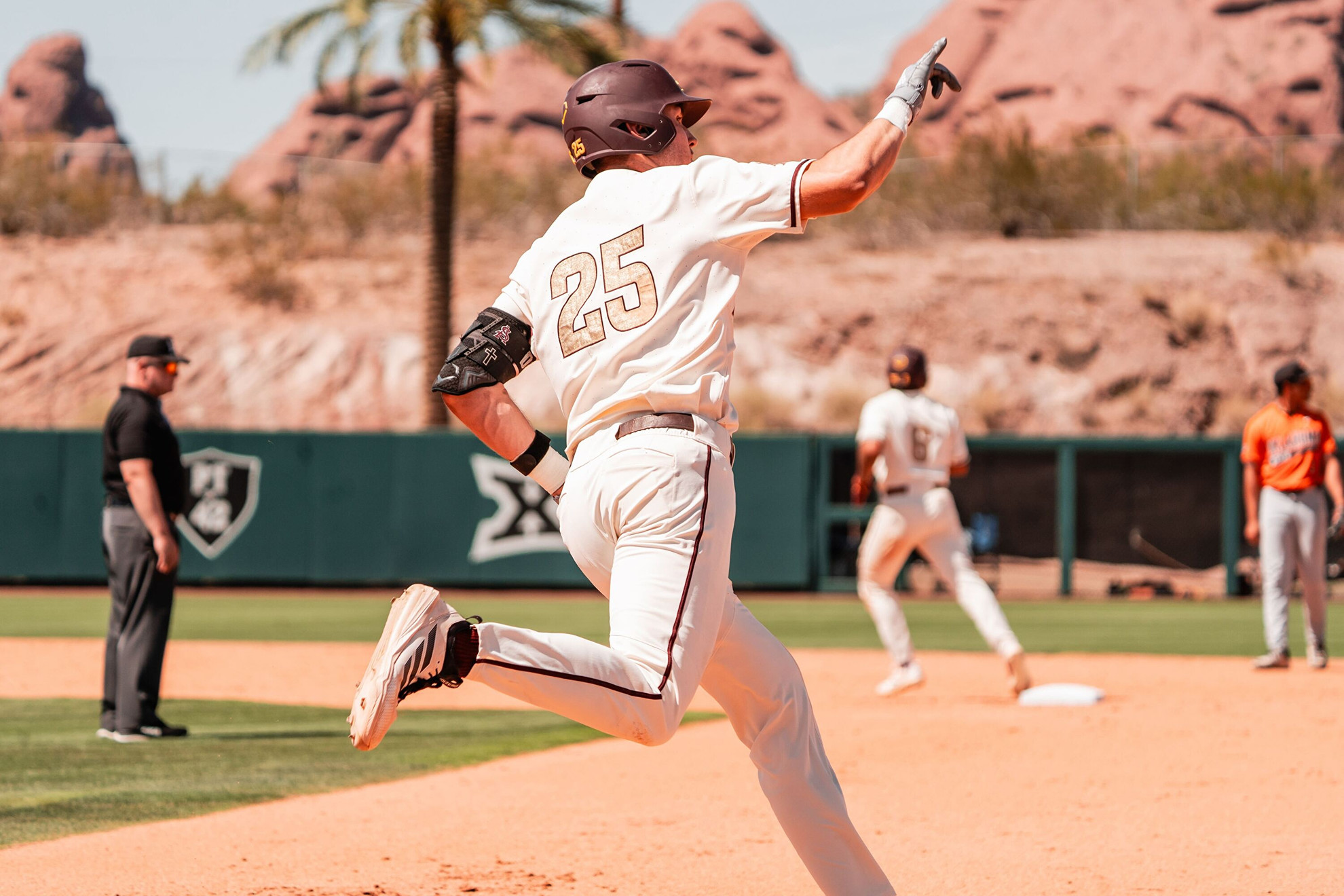 Smaldino ties school record with three homers, Baseball salvages finale from Cowboys Smaldino ties school record with three homers, Baseball salvages finale from Cowboys