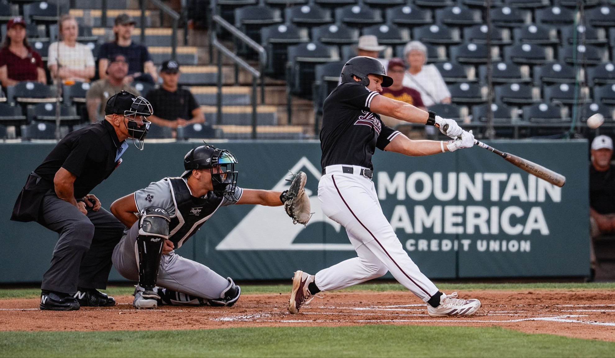 Baseball falls in extra innings to NMSU, 10-9 - ASU Sun Devil Athletics